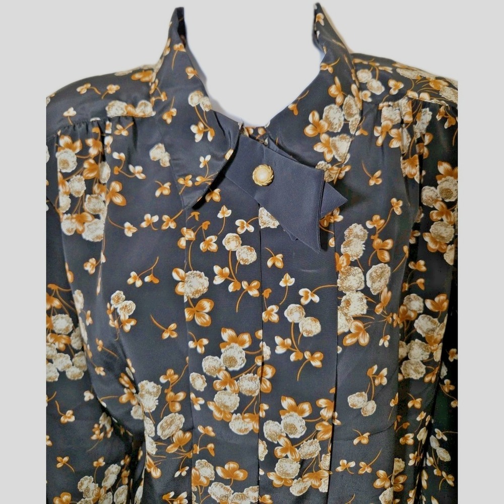 Vintage 1980s Hill Archer Secretary Pearl Bow Neck Clover Floral Blouse Size 12‎
